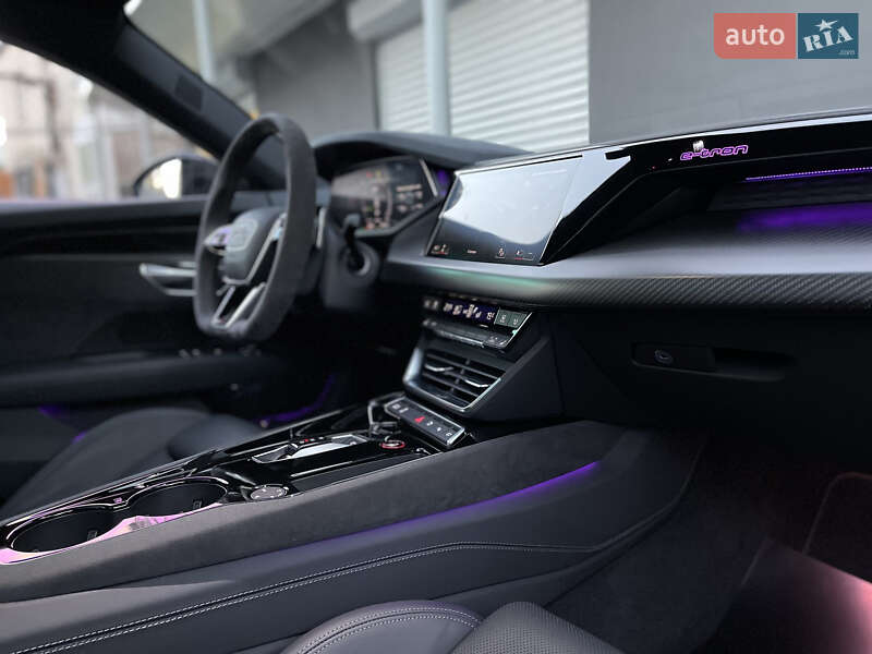 Купе Audi RS e-tron GT 2021 в Одесі