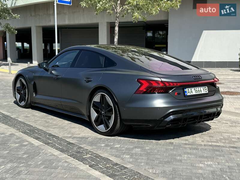 Купе Audi RS e-tron GT 2021 в Києві