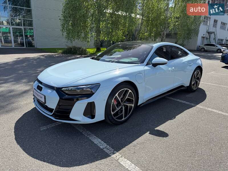 Купе Audi RS e-tron GT 2023 в Києві