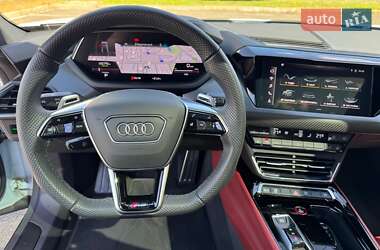 Купе Audi RS e-tron GT 2023 в 