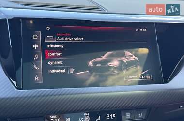 Купе Audi RS e-tron GT 2023 в 