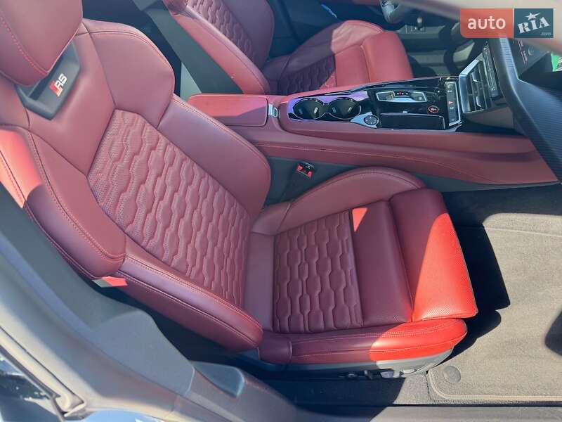Купе Audi RS e-tron GT 2023 в Києві