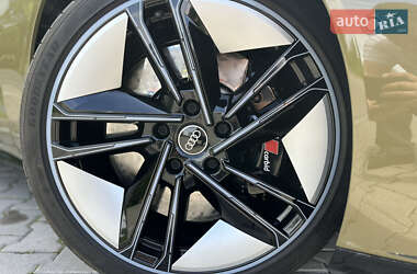 Купе Audi RS e-tron GT 2021 в 