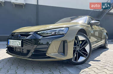 Купе Audi RS e-tron GT 2021 в 