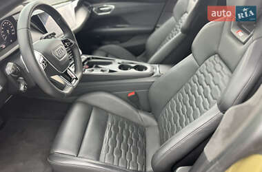 Купе Audi RS e-tron GT 2021 в 