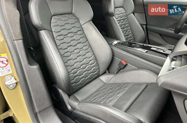 Купе Audi RS e-tron GT 2021 в 