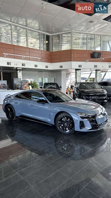 Купе Audi RS e-tron GT 2023 в Дніпрі