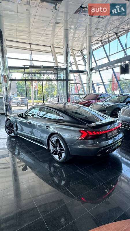 Купе Audi RS e-tron GT 2023 в Днепре