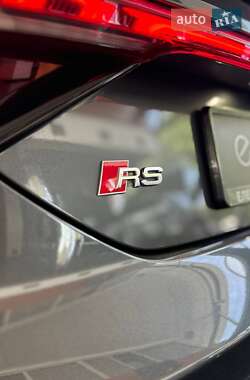 Купе Audi RS e-tron GT 2023 в 