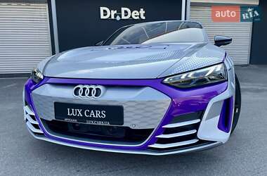 Купе Audi RS e-tron GT 2024 в 