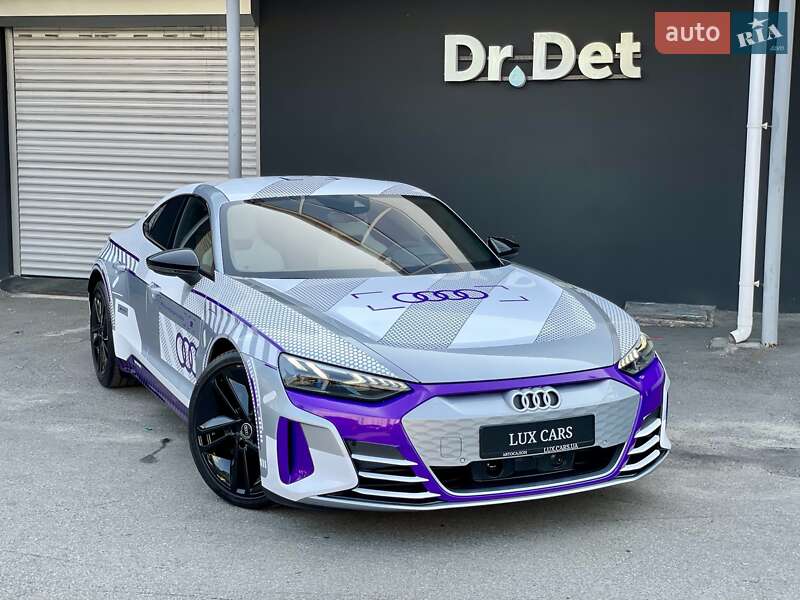 Купе Audi RS e-tron GT 2024 в Києві