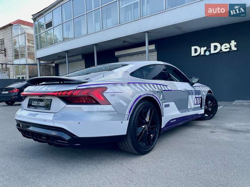 Купе Audi RS e-tron GT 2024 в Києві