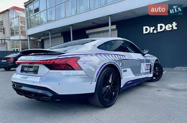 Купе Audi RS e-tron GT 2024 в 