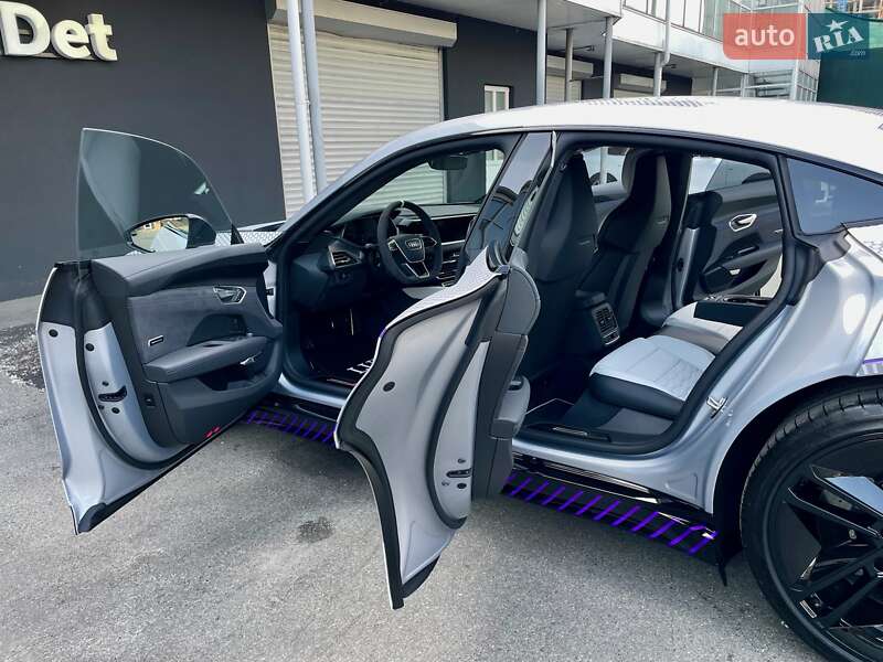 Купе Audi RS e-tron GT 2024 в Києві