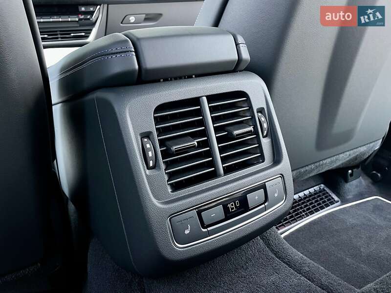 Купе Audi RS e-tron GT 2024 в Києві