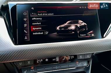 Купе Audi RS e-tron GT 2024 в 