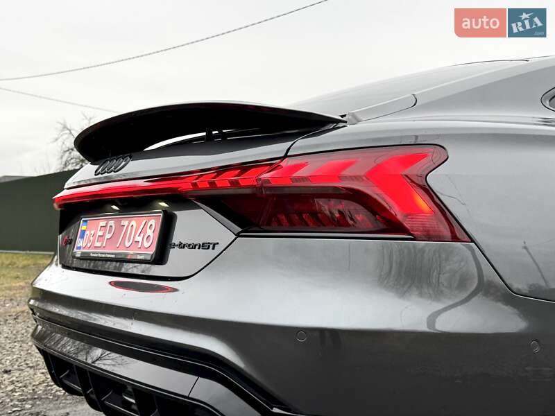 Купе Audi RS e-tron GT 2021 в Києві