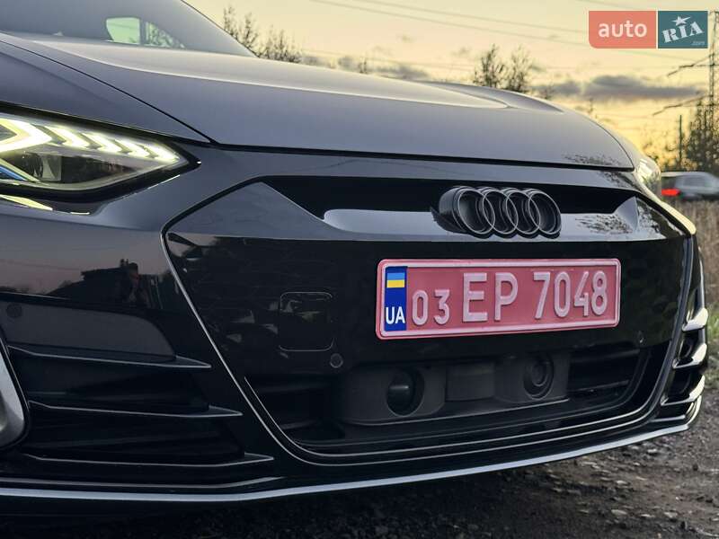 Купе Audi RS e-tron GT 2021 в Києві