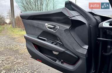 Купе Audi RS e-tron GT 2021 в 
