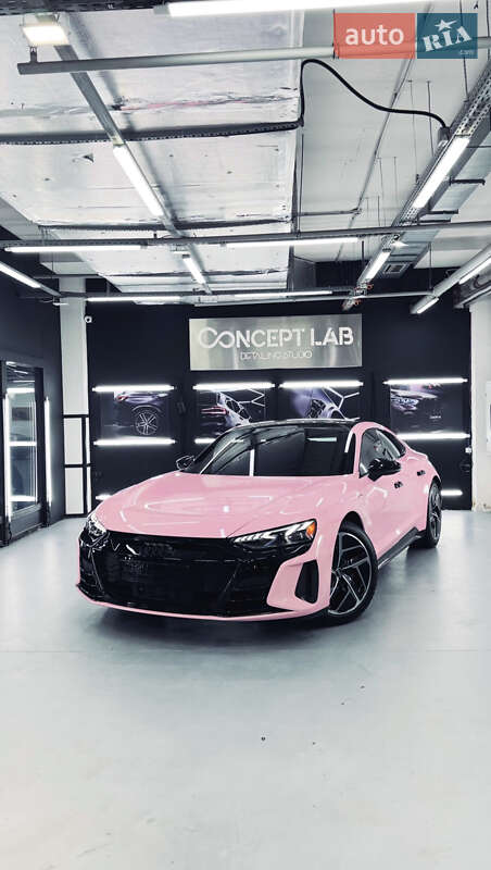 Купе Audi RS e-tron GT 2022 в Києві