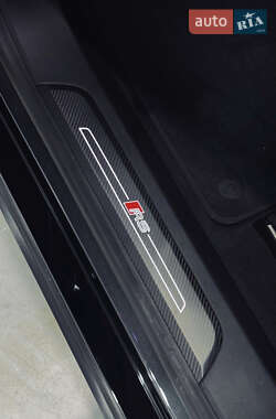 Купе Audi RS e-tron GT 2022 в 