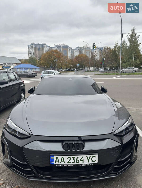 Купе Audi RS e-tron GT 2022 в Києві