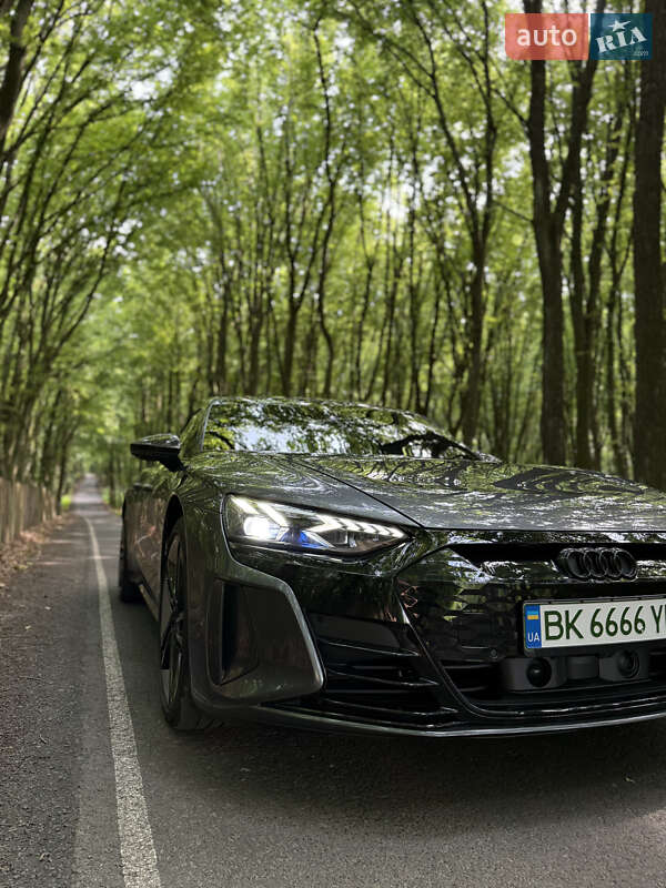 Купе Audi RS e-tron GT 2021 в Луцьку