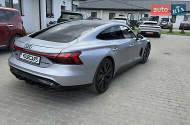 Купе Audi RS e-tron GT 2023 в 