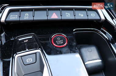 Купе Audi RS e-tron GT 2022 в 