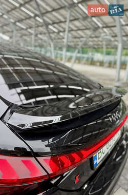 Купе Audi RS e-tron GT 2021 в 