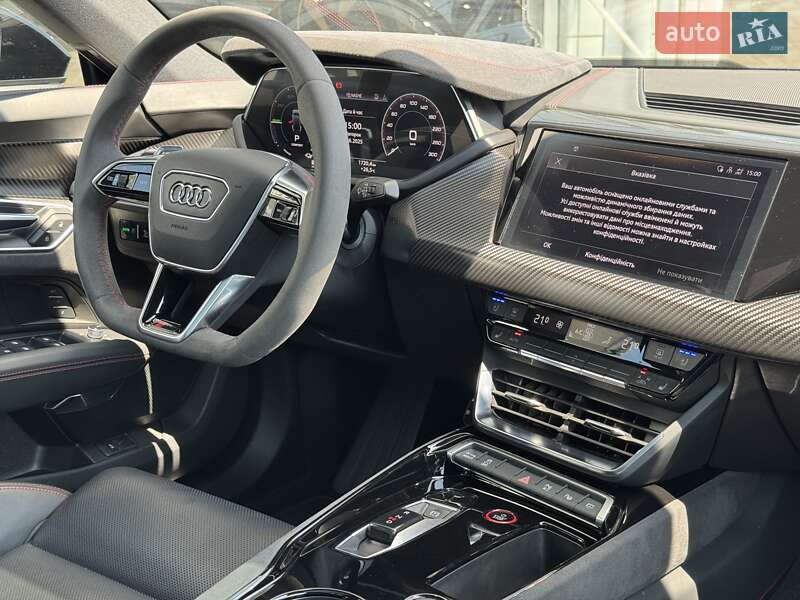 Купе Audi RS e-tron GT 2022 в Черновцах