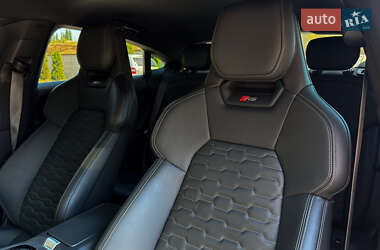 Купе Audi RS e-tron GT 2022 в 