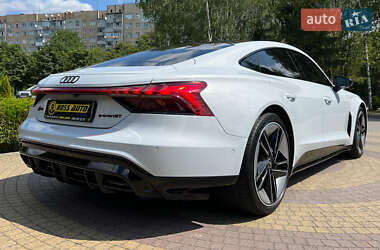 Купе Audi RS e-tron GT 2021 в 