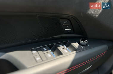 Купе Audi RS e-tron GT 2021 в 
