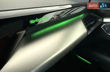 Купе Audi RS e-tron GT 2021 в 