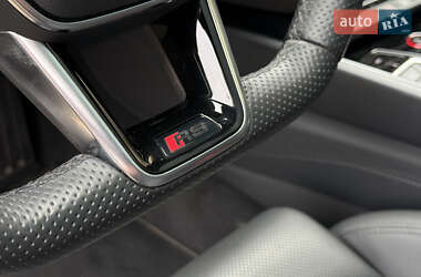 Купе Audi RS e-tron GT 2021 в 