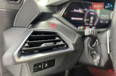 Купе Audi RS e-tron GT 2022 в 