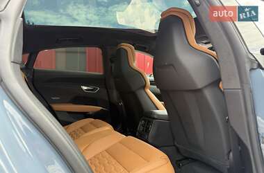 Купе Audi RS e-tron GT 2021 в 