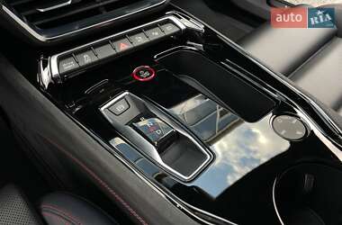 Купе Audi RS e-tron GT 2022 в 