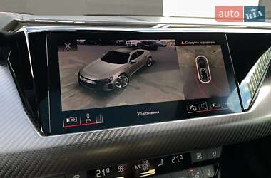 Купе Audi RS e-tron GT 2022 в 