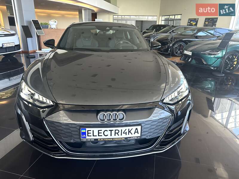 Купе Audi RS e-tron GT 2023 в Дніпрі