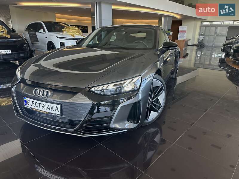 Купе Audi RS e-tron GT 2023 в Дніпрі