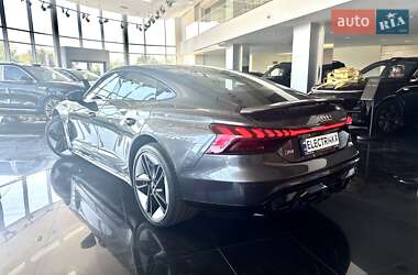 Купе Audi RS e-tron GT 2023 в 