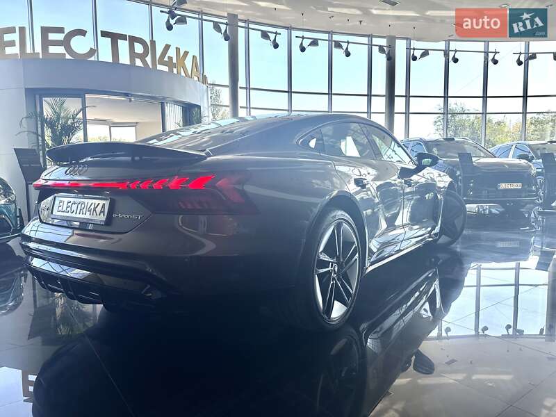 Купе Audi RS e-tron GT 2023 в Дніпрі