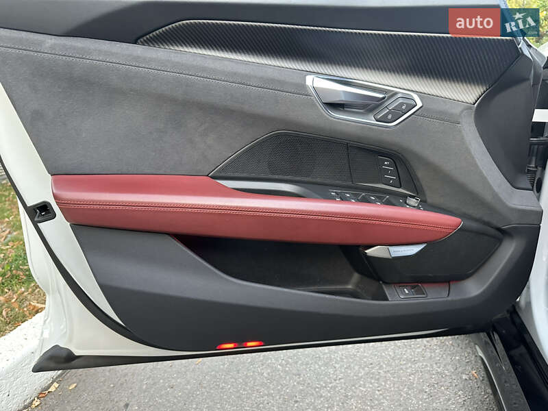 Купе Audi RS e-tron GT 2022 в Дніпрі