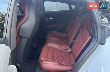 Купе Audi RS e-tron GT 2022 в 