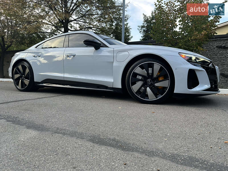 Audi RS e-tron GT 2022