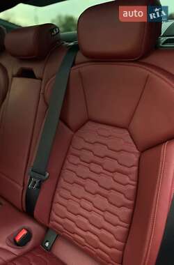 Купе Audi RS e-tron GT 2022 в 