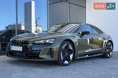 Купе Audi RS e-tron GT 2021 в 
