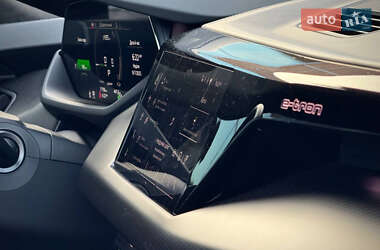Купе Audi RS e-tron GT 2024 в 